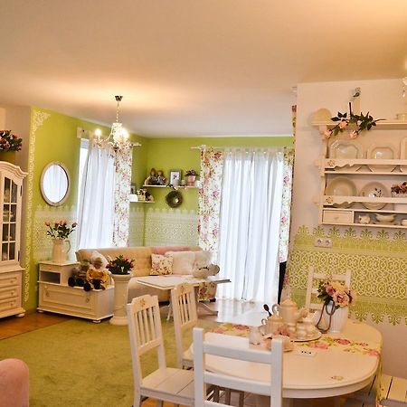 Romantic Apartman Hajduszoboszlo Exterior photo