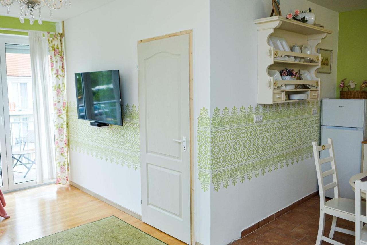 Romantic Apartman Hajduszoboszlo Exterior photo