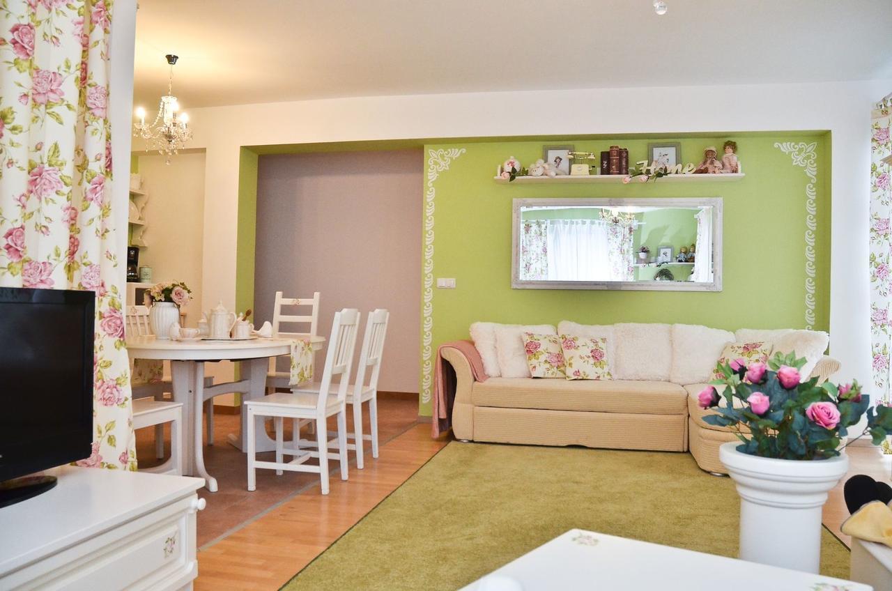 Romantic Apartman Hajduszoboszlo Exterior photo