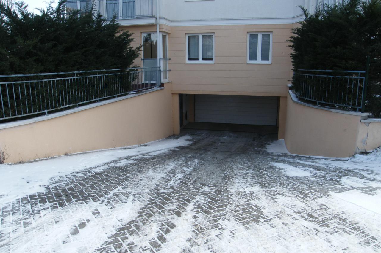 Romantic Apartman Hajduszoboszlo Exterior photo